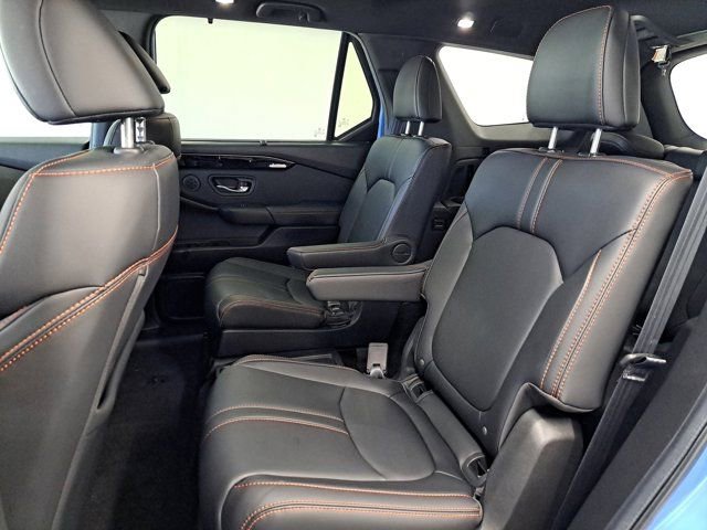 Certified 2025 Honda Pilot TrailSport image 11