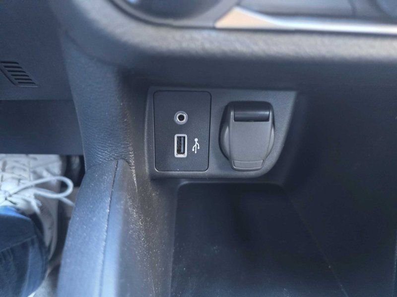 Used 2021 Nissan Versa SV image 24