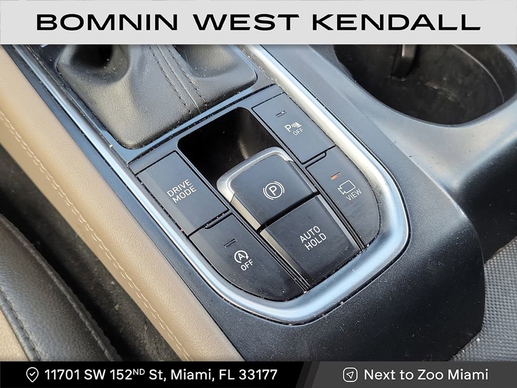 Used 2020 Hyundai Santa Fe Limited w/ Cargo Package image 24