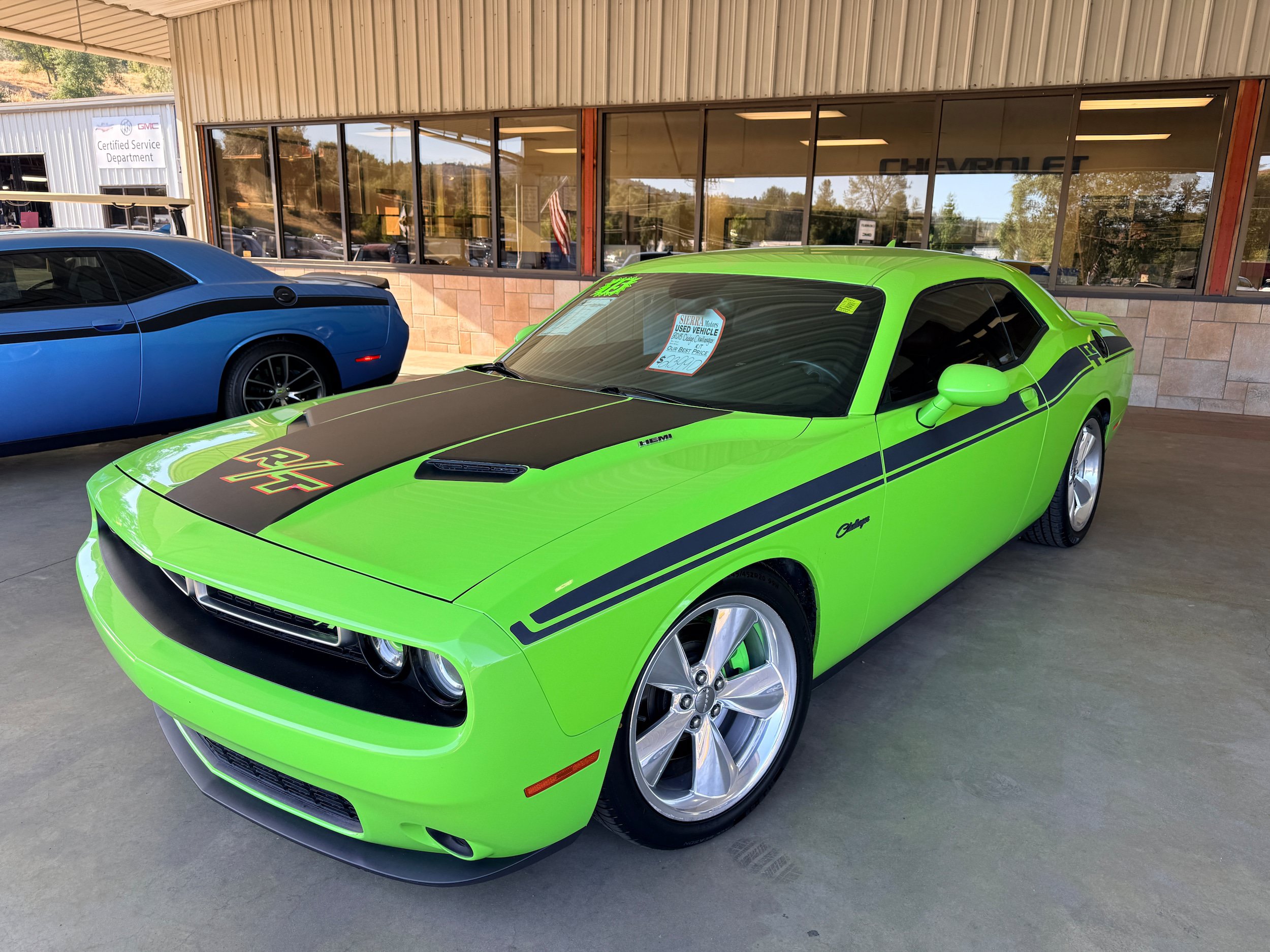 Used 2015 Dodge Challenger R/T Plus RWD image 2