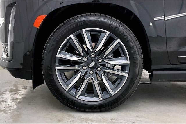 Used 2023 Cadillac Escalade Sport Platinum AWD/4WD image 10