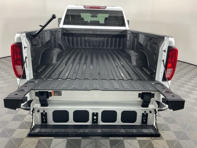 Used 2024 GMC Sierra 3500 SLE w/ SLE Convenience Package AWD/4WD image 9