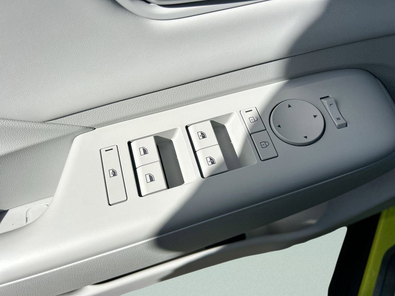 New 2026 Hyundai Kona SEL Premium FWD image 23
