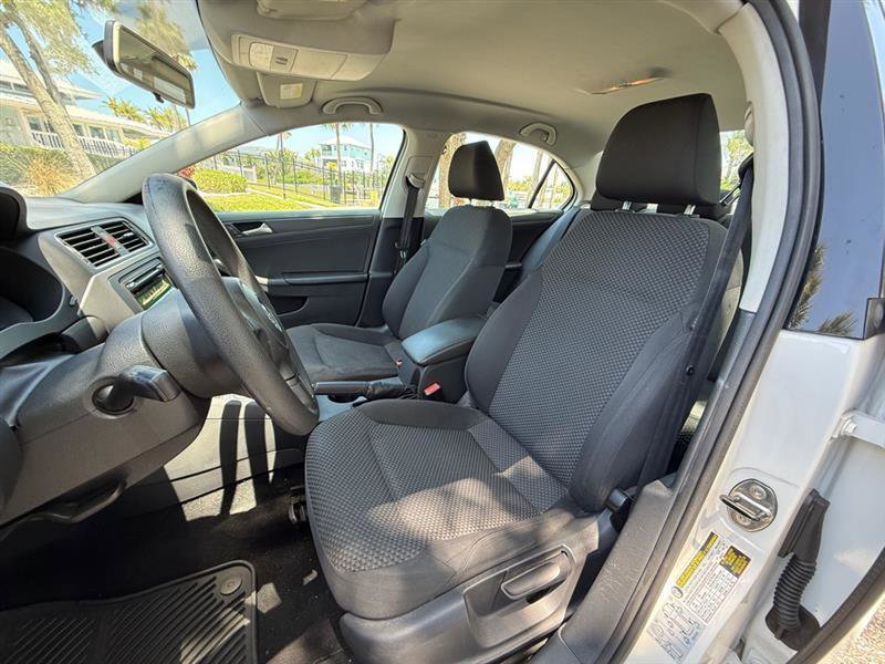 Used 2014 Volkswagen Jetta S FWD image 9