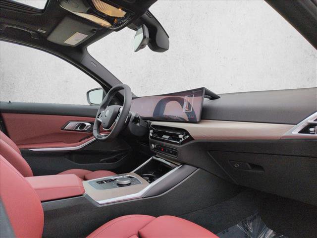 Used 2025 BMW 330i xDrive Sedan w/ Premium Package image 23
