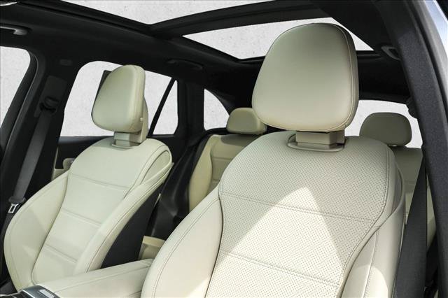Certified 2026 Mercedes-Benz GLC 300 4MATIC image 12