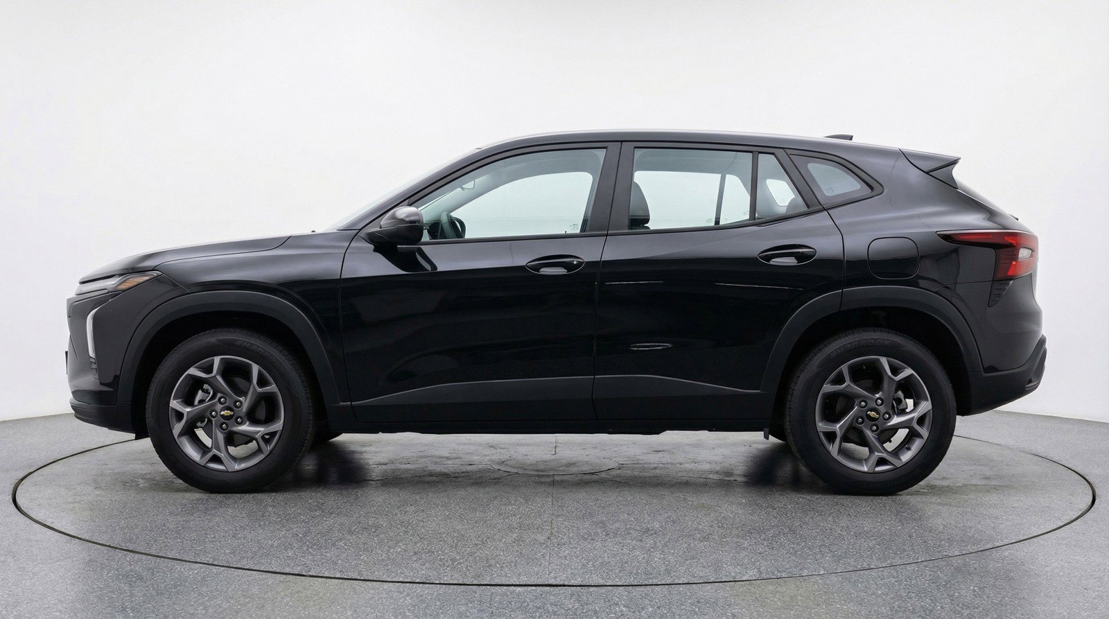 Used 2025 Chevrolet Trax LT image 5