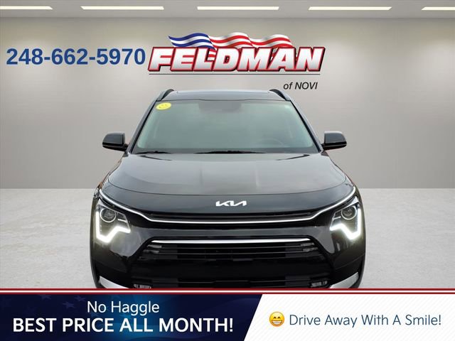 Used 2024 Kia Niro EX Touring image 9