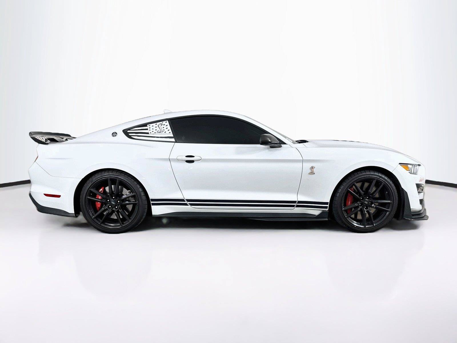 Used 2021 Ford Mustang Shelby GT500 w/ Technology Package RWD image 5