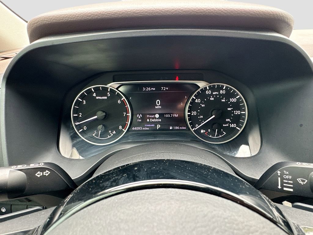 Used 2023 Nissan Rogue SV image 11