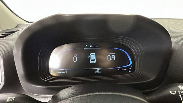 Used 2024 Hyundai Venue SE FWD image 18