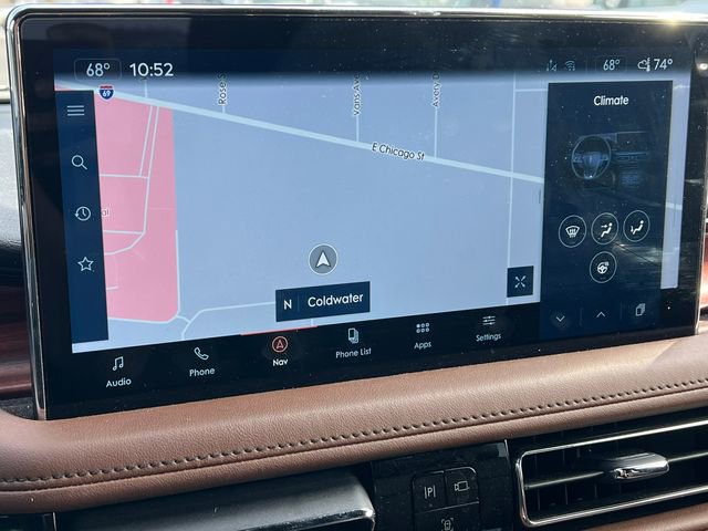 Used 2022 Lincoln Nautilus Reserve w/ Equipment Group 202A AWD/4WD image 6