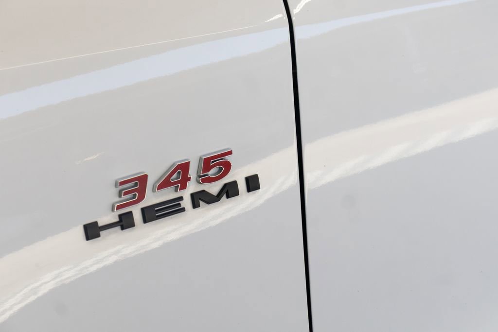 Used 2022 Dodge Durango R/T w/ Blacktop Package AWD/4WD image 12