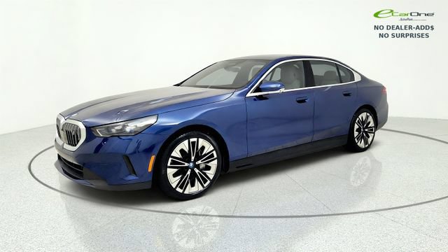 Used 2025 BMW i5 eDrive40i RWD image 4