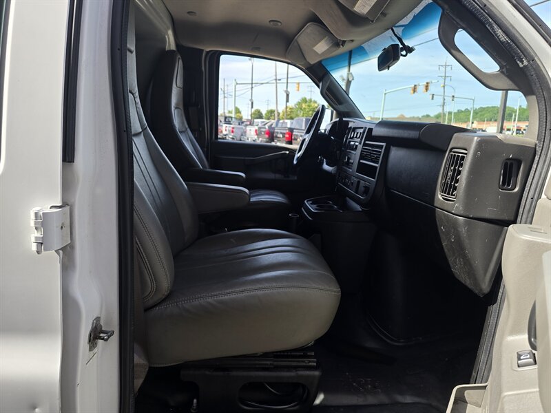 Used 2019 Chevrolet Express 2500 w/ Driver Convenience Package RWD image 11