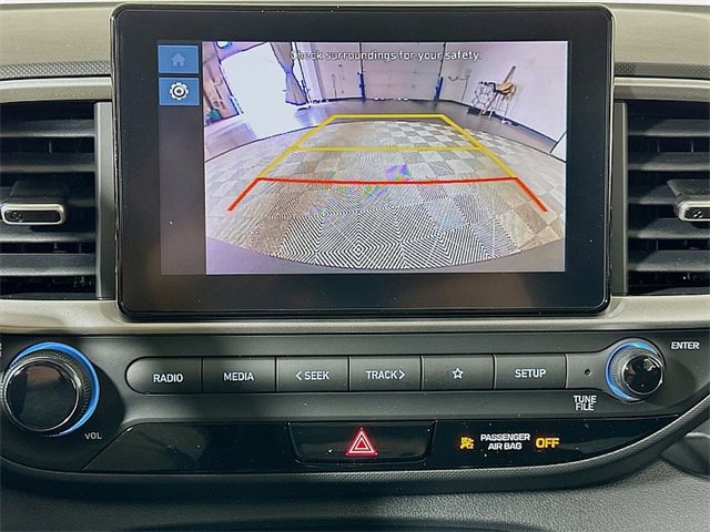 Certified 2025 Hyundai Venue SEL FWD image 18