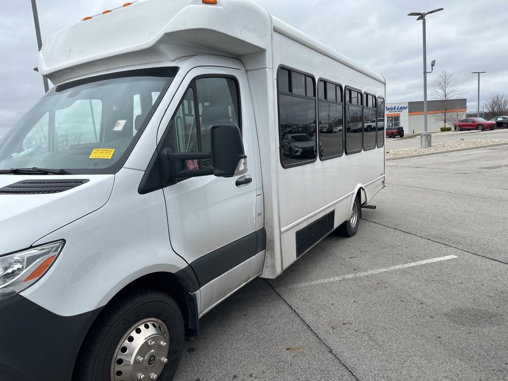 Used 2022 Mercedes-Benz Sprinter 3500 image 7