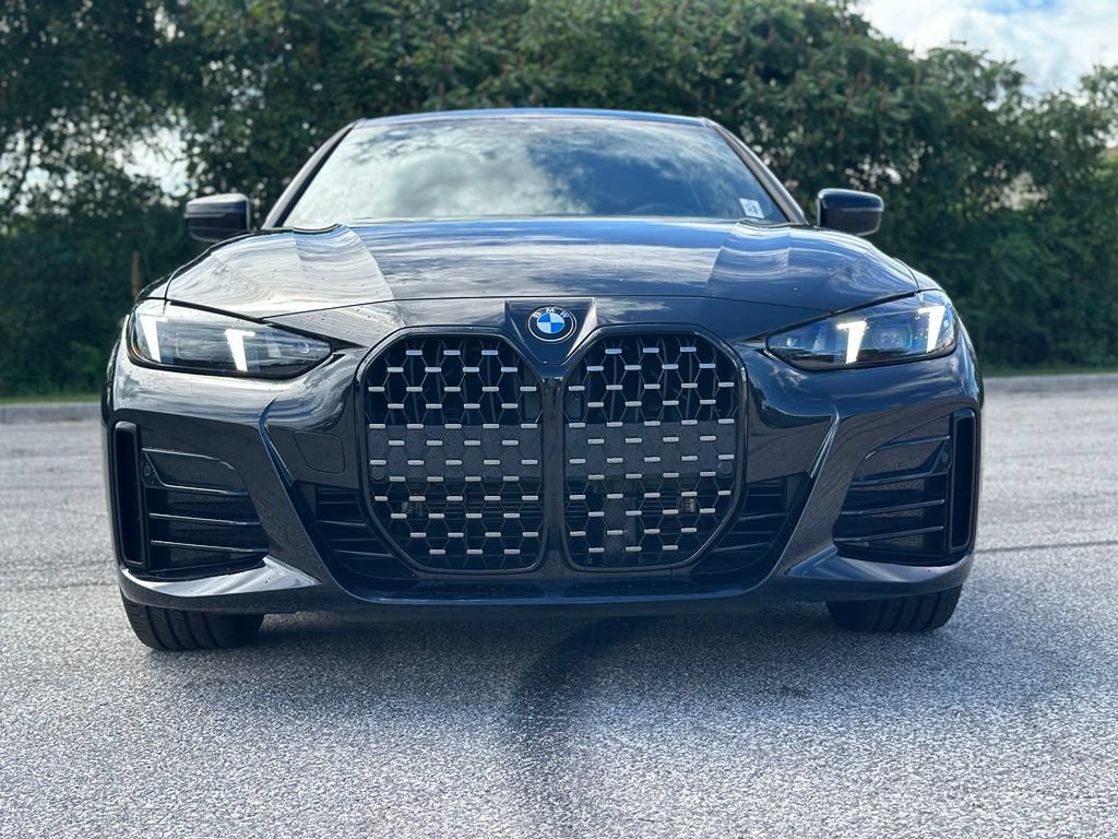 New 2026 BMW 430i xDrive w/ M Sport Package AWD/4WD image 2