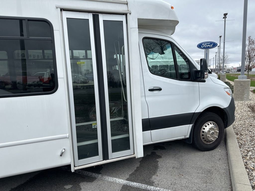 Used 2022 Mercedes-Benz Sprinter 3500 image 25