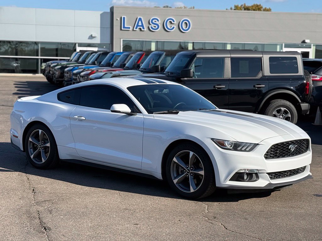Used 2016 Ford Mustang Premium w/ Equipment Group 201A RWD image 23