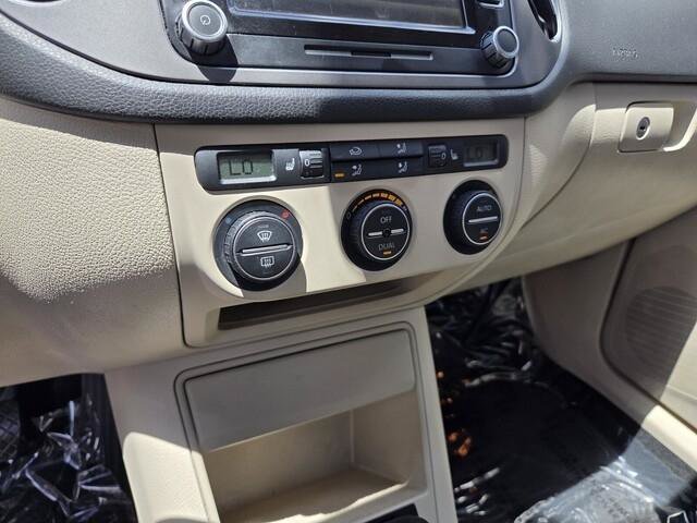 Used 2009 Volkswagen Tiguan SE AWD/4WD image 20