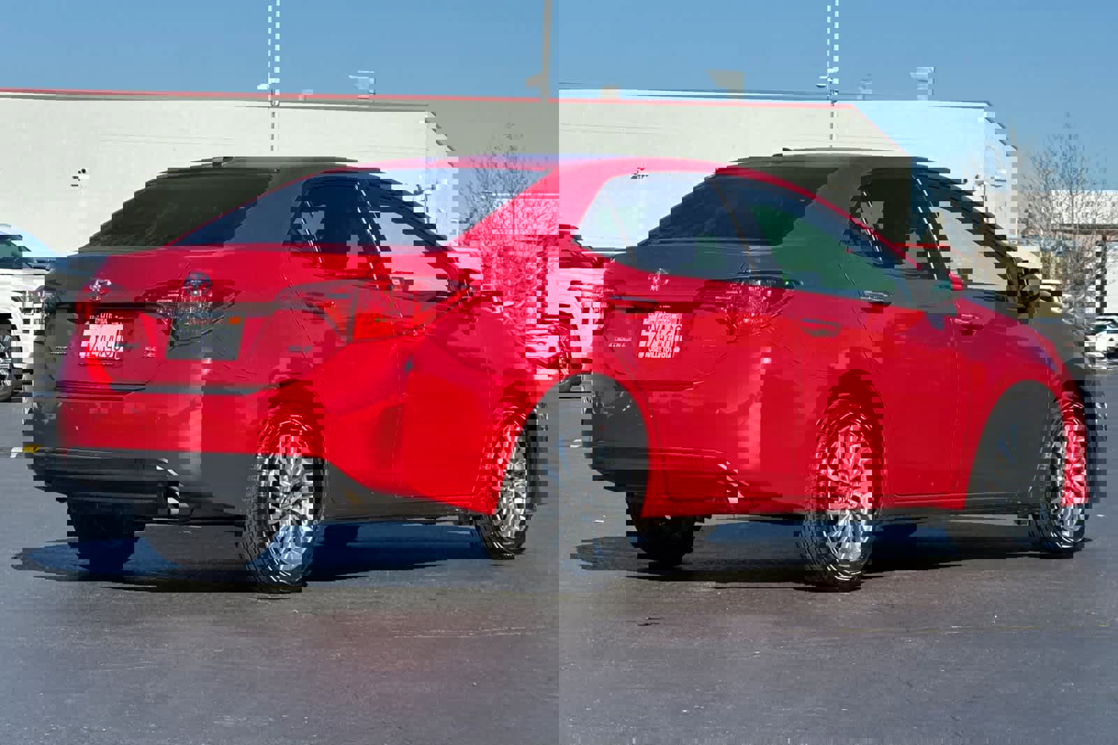 Used 2017 Toyota Corolla XLE image 2