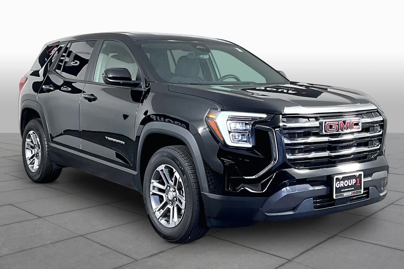Certified 2026 GMC Terrain Elevation AWD/4WD image 3