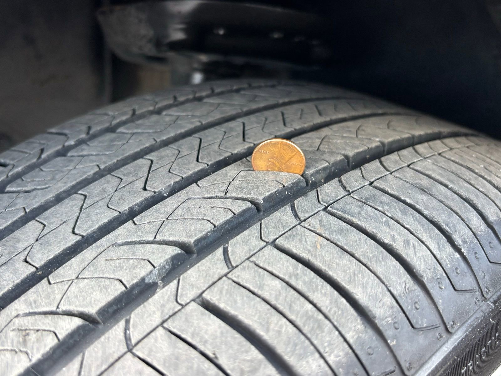 Used 2023 Chevrolet Bolt EUV LT image 14