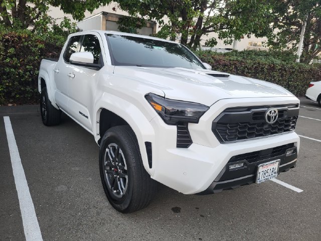 Used 2024 Toyota Tacoma TRD Sport w/ TRD Sport Upgrade Package