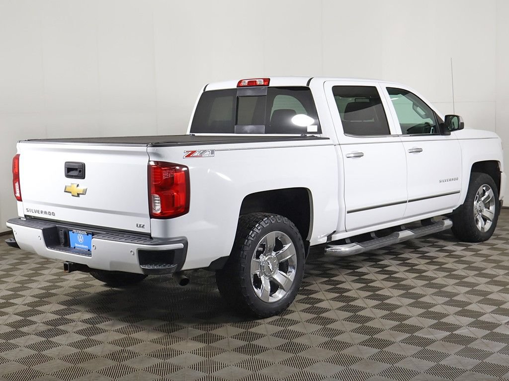 Used 2017 Chevrolet Silverado 1500 LTZ Z71 w/ LTZ Plus Package AWD/4WD image 9