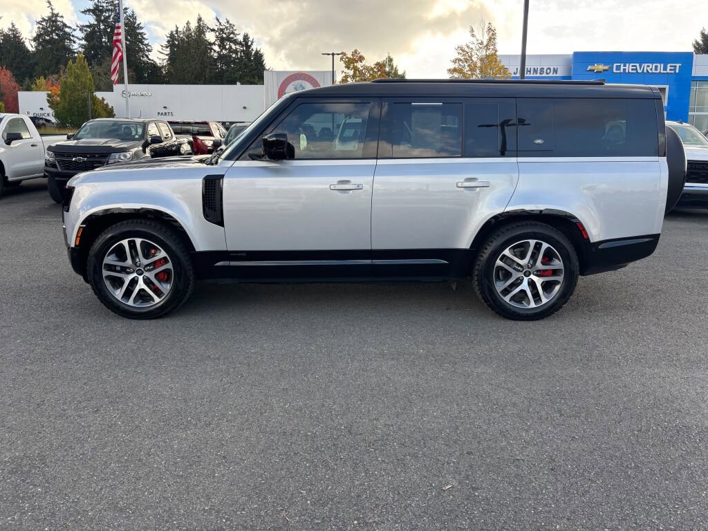 Used 2024 Land Rover Defender 130 X image 8