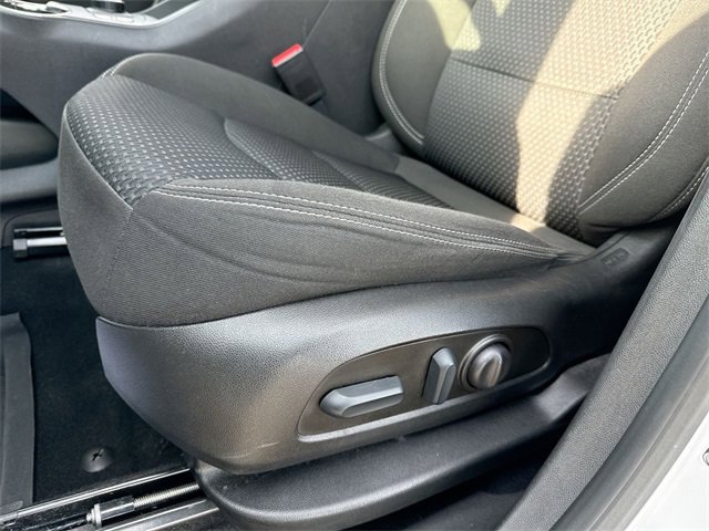 Used 2022 GMC Terrain SLE w/ Driver Convenience Package image 12