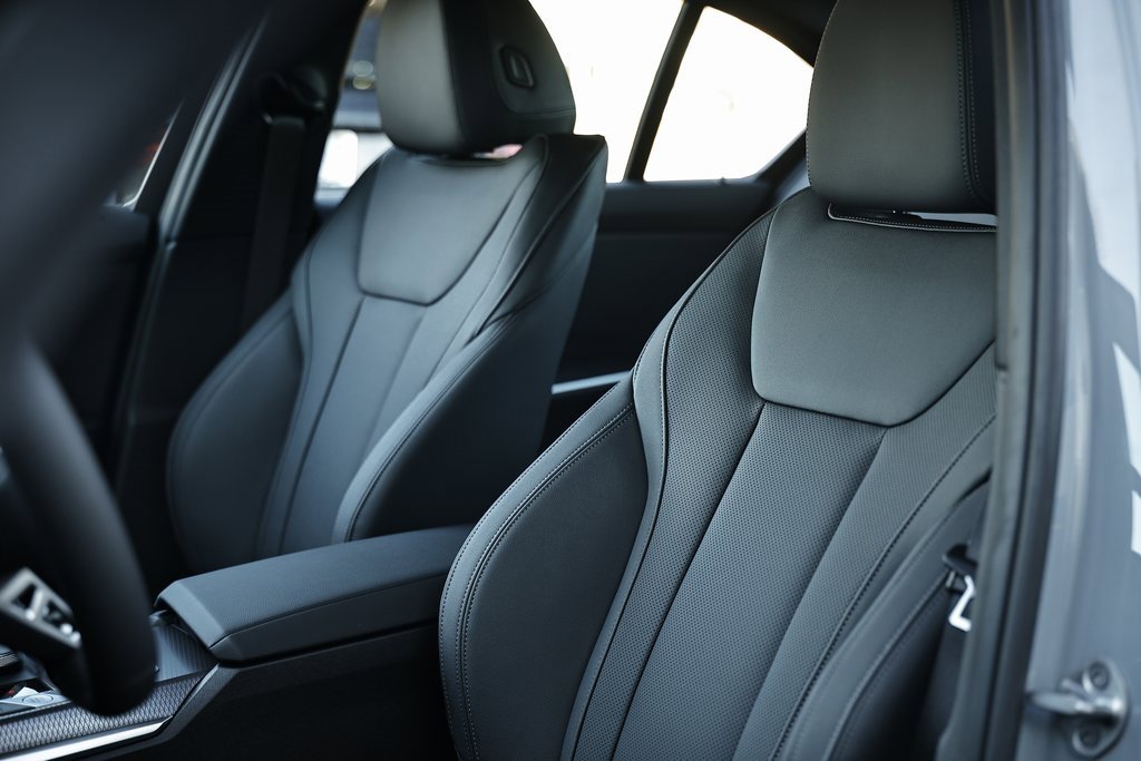 New 2026 BMW 330i Sedan w/ M Sport Package image 22