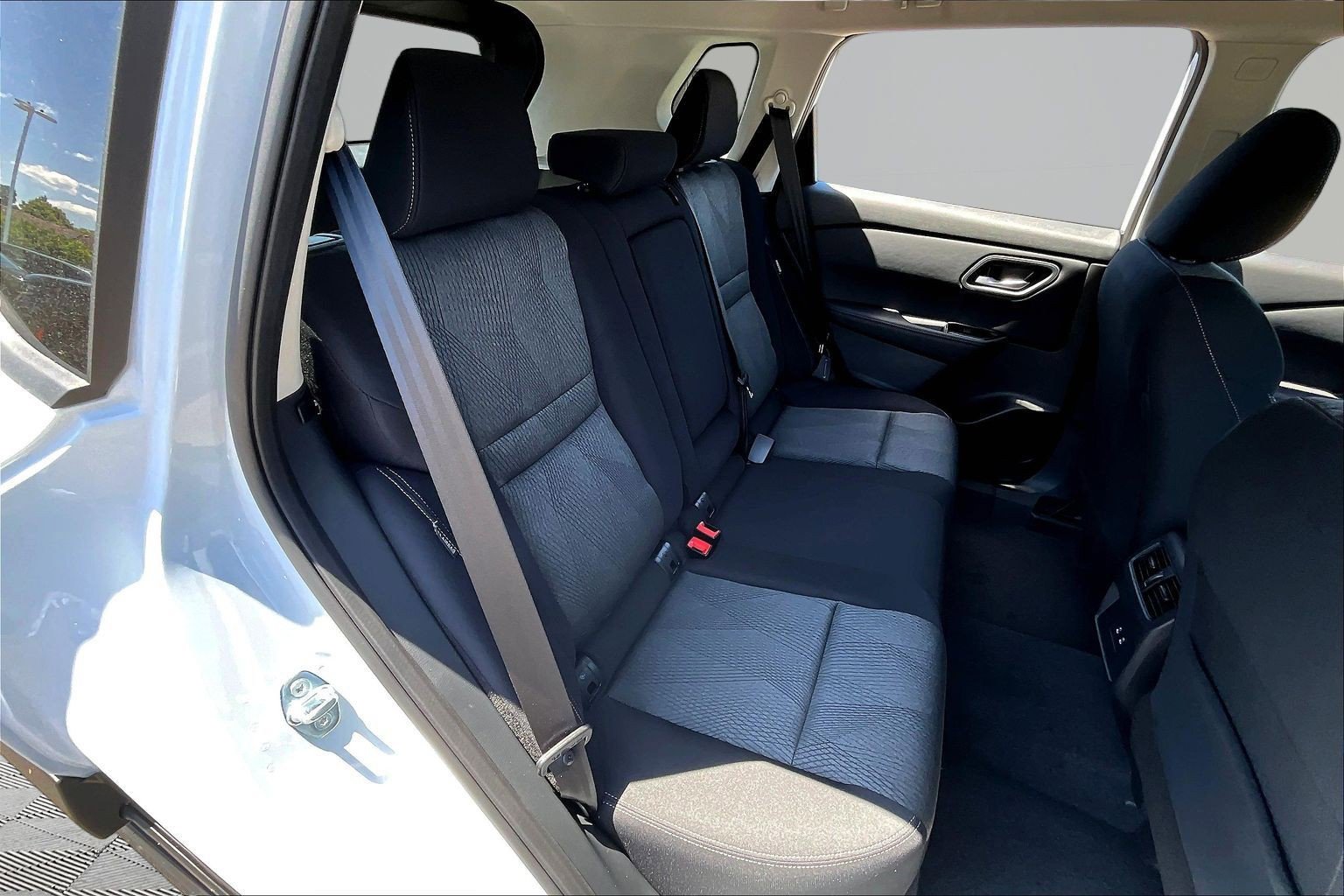 New 2026 Nissan Rogue SV AWD/4WD image 19