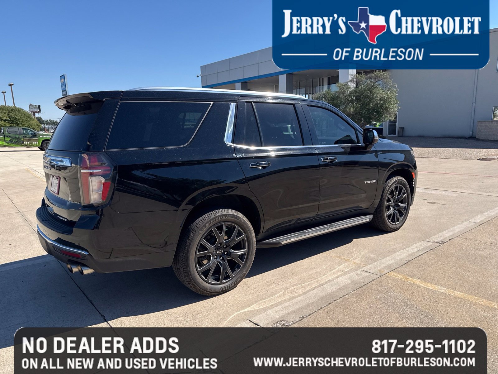 Used 2023 Chevrolet Tahoe Premier AWD/4WD image 4