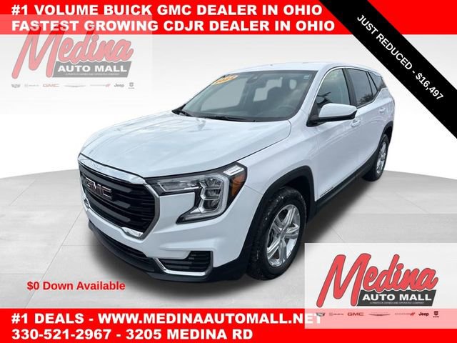 Used 2022 GMC Terrain SLE image 1