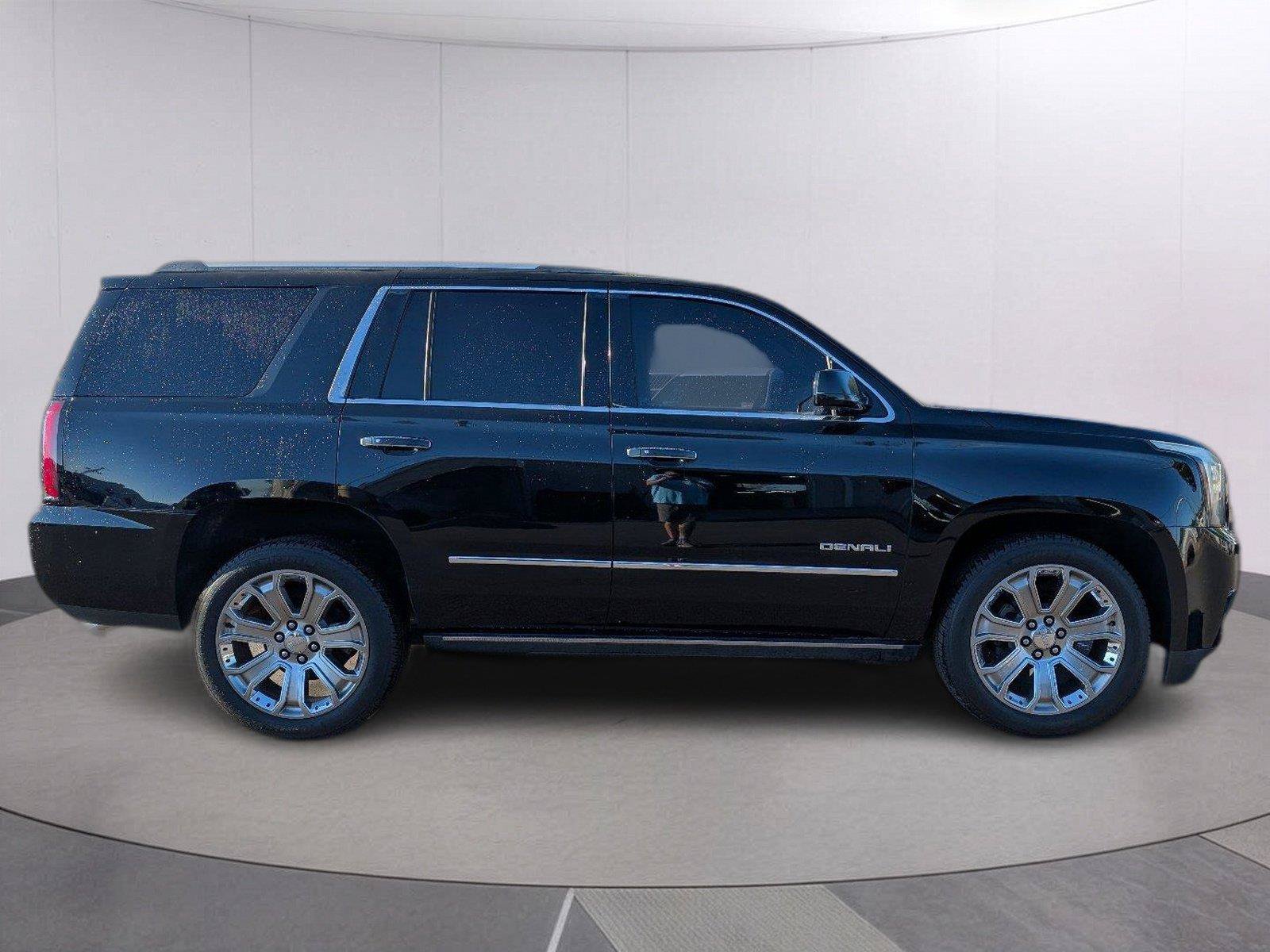 Used 2015 GMC Yukon Denali w/ Premium Package RWD image 8