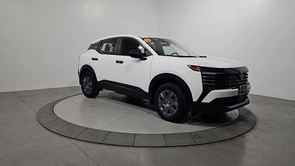 Certified 2025 Nissan Kicks S image 9