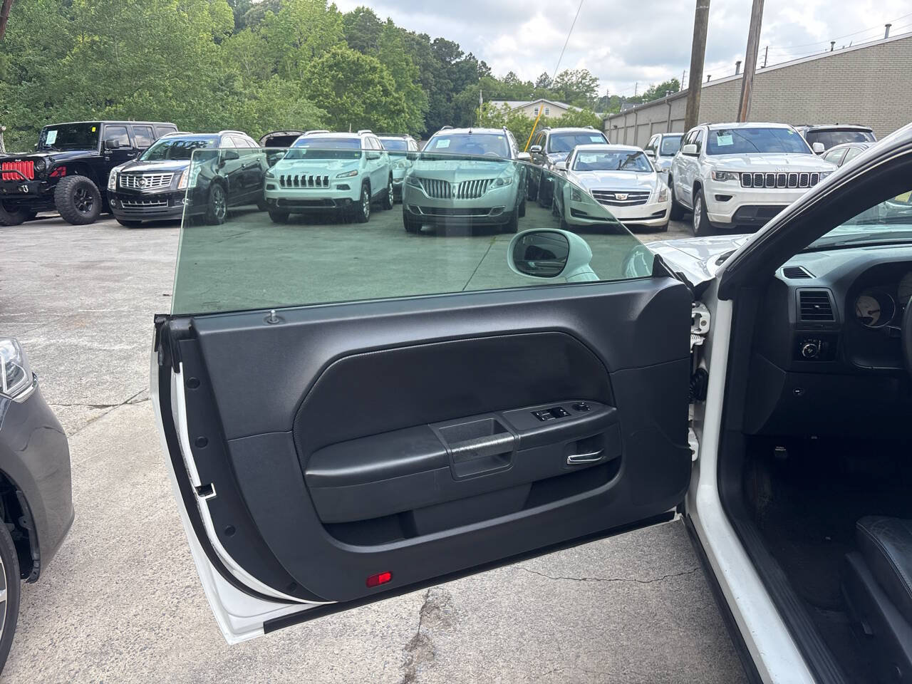 Used 2013 Dodge Challenger R/T RWD image 8