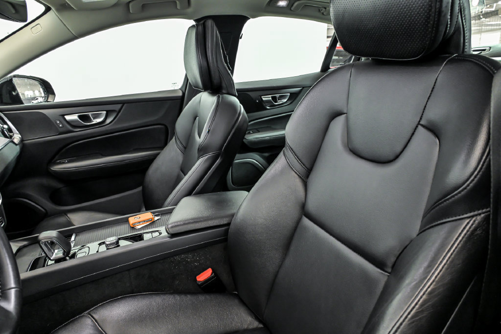 Used 2024 Volvo S60 B5 Core FWD image 13
