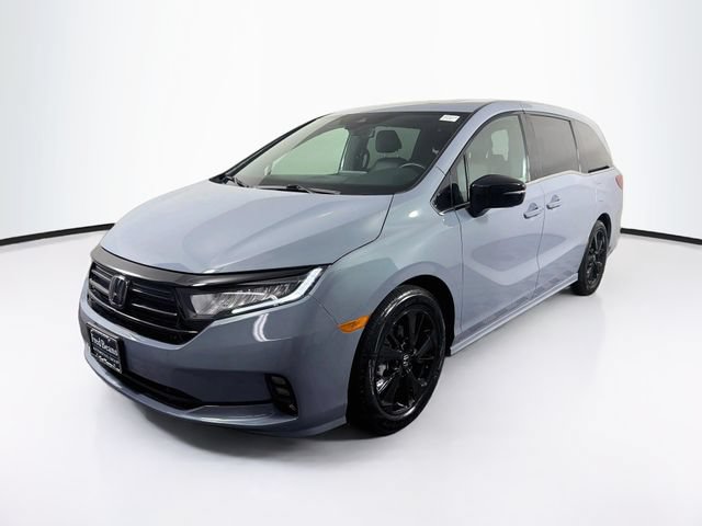 Used 2024 Honda Odyssey Sport image 3