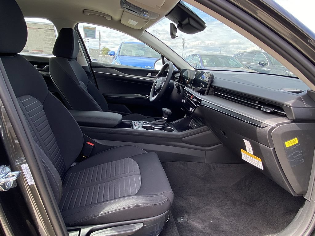 New 2026 Kia K5 LXS FWD image 24