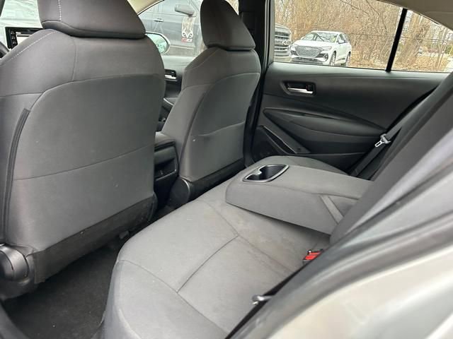 Used 2020 Toyota Corolla LE image 12