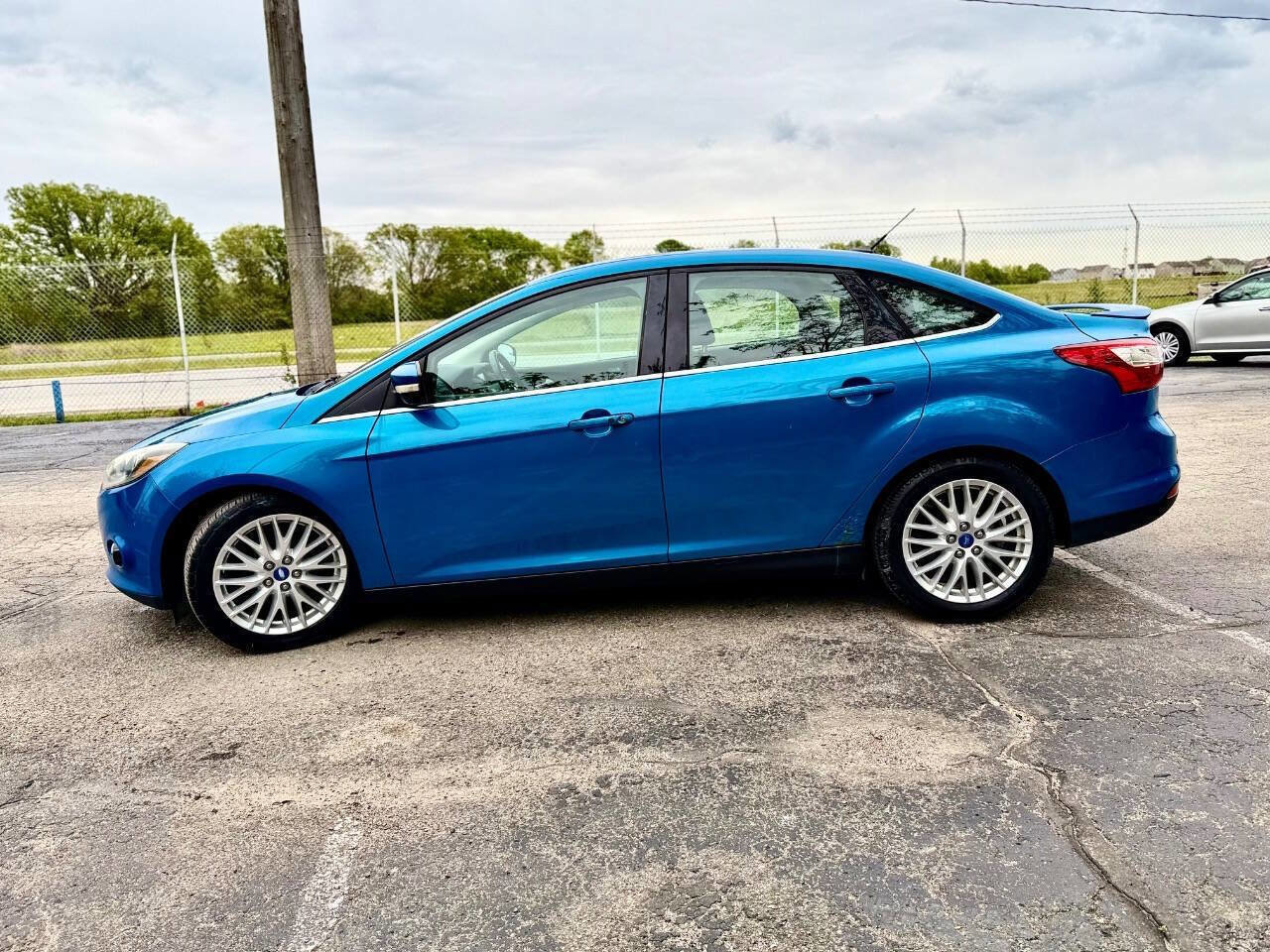 Used 2013 Ford Focus Titanium FWD image 6