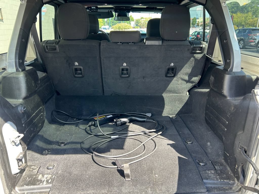 Used 2024 Jeep Wrangler Unlimited Rubicon 4xe AWD/4WD image 16