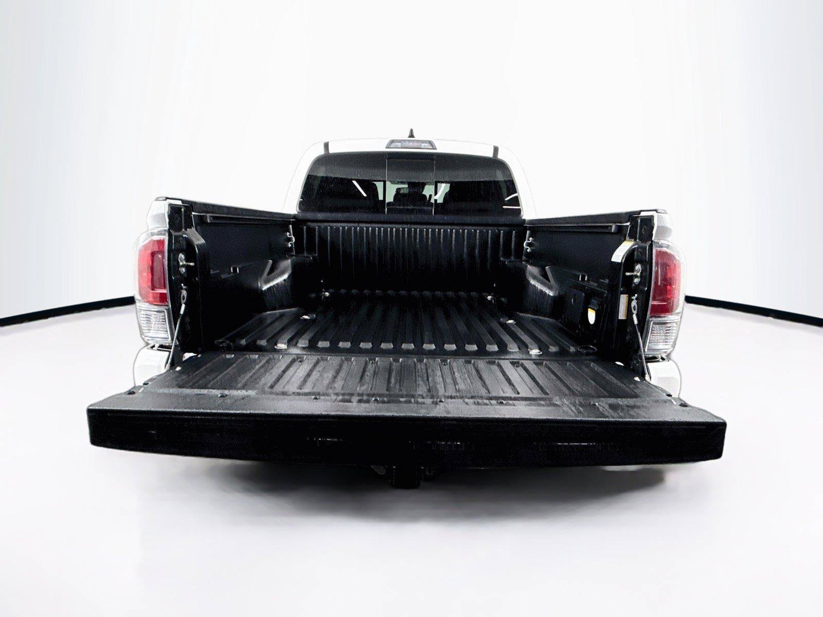 Certified 2020 Toyota Tacoma TRD Sport RWD image 33