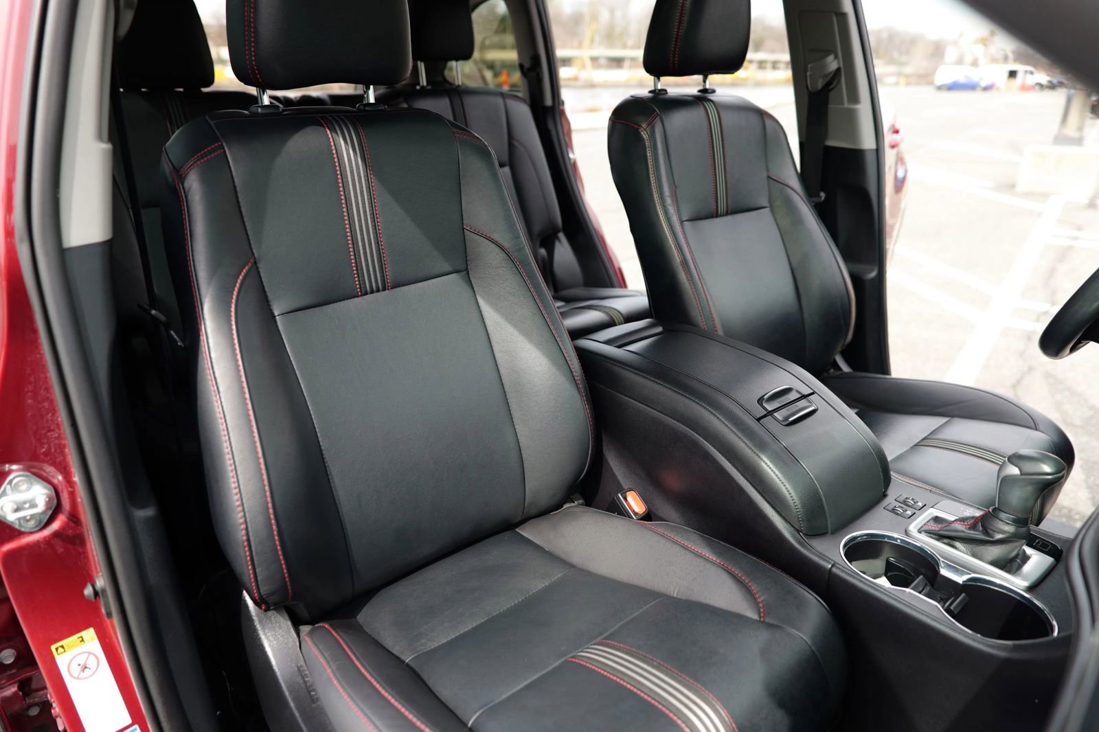 Used 2019 Toyota Highlander SE AWD/4WD image 25