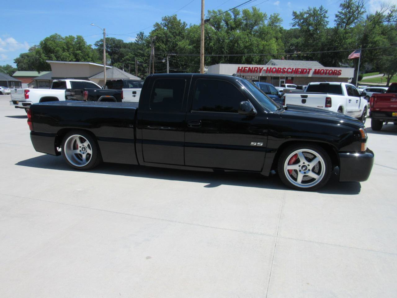 Used 2004 Chevrolet Silverado 1500 SS AWD/4WD image 8