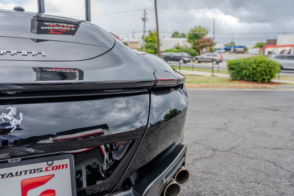 Used 2022 Ferrari Roma RWD image 27
