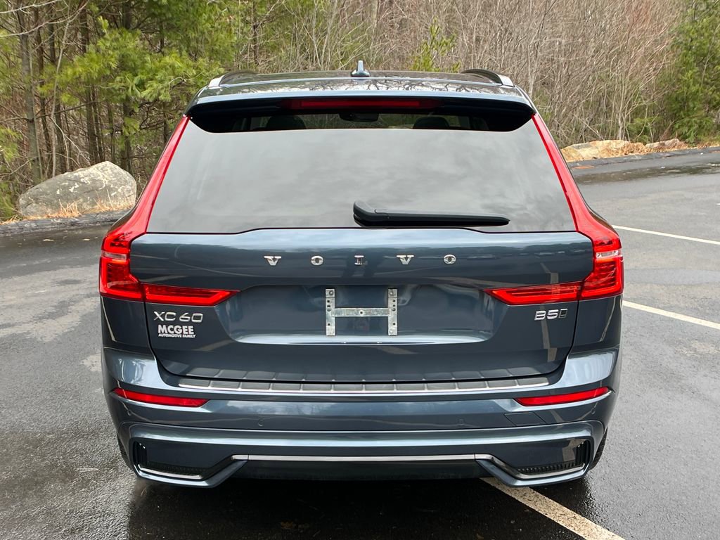 Used 2023 Volvo XC60 B5 Plus w/ Climate Package image 4